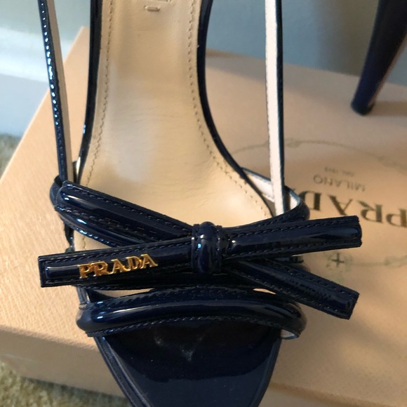 Prada Patent Leather Peep Toe heels - worn 4x - Picture 4 of 4